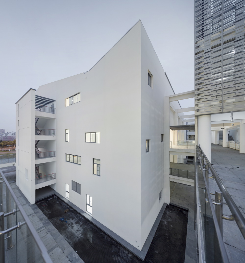 BIM建筑|重构“江南书院”:苏州高新区第四中学/中衡设计 BIM建筑|重构“江南书院”:苏州高新区第四中学/中衡设计