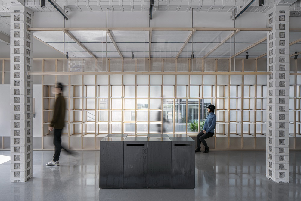 BIM建筑|华东理工大学陇上书店建筑更新—光与记忆的场所重塑/畎亩建筑 BIM建筑|华东理工大学陇上书店建筑更新—光与记忆的场所重塑/畎亩建筑