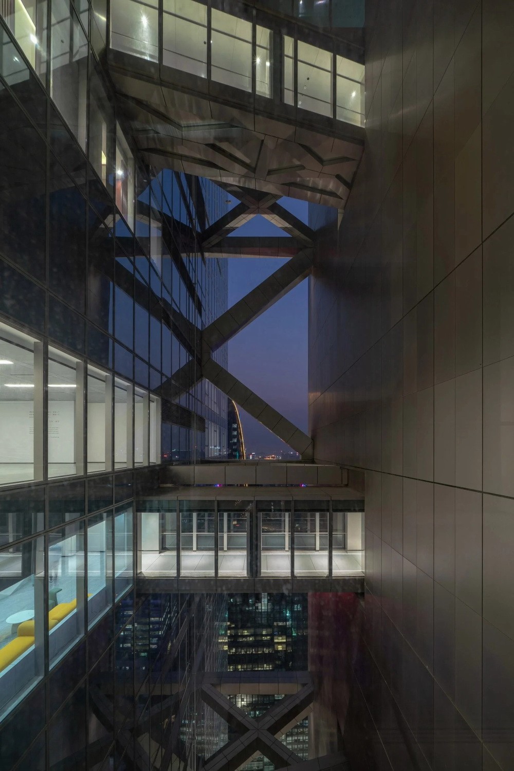 BIM建筑|深圳不对称摩天大楼/Morphosis BIM建筑|深圳不对称摩天大楼/Morphosis