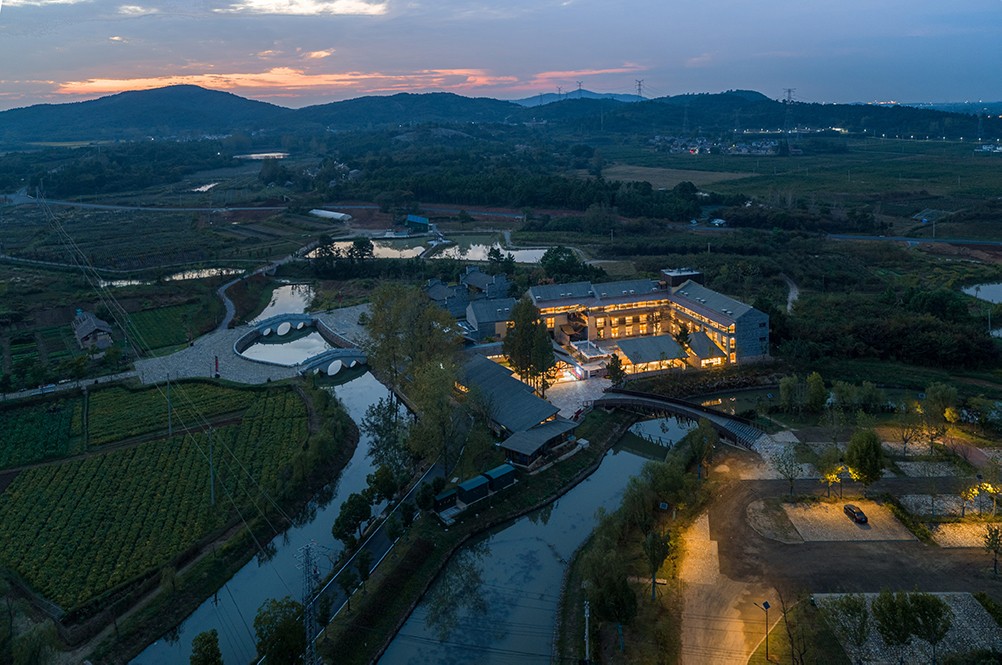 BIM建筑|李巷村村口公共空间再生/东大院 建筑技术与艺术(ATA)工作室 BIM建筑|李巷村村口公共空间再生/东大院 建筑技术与艺术(ATA)工作室