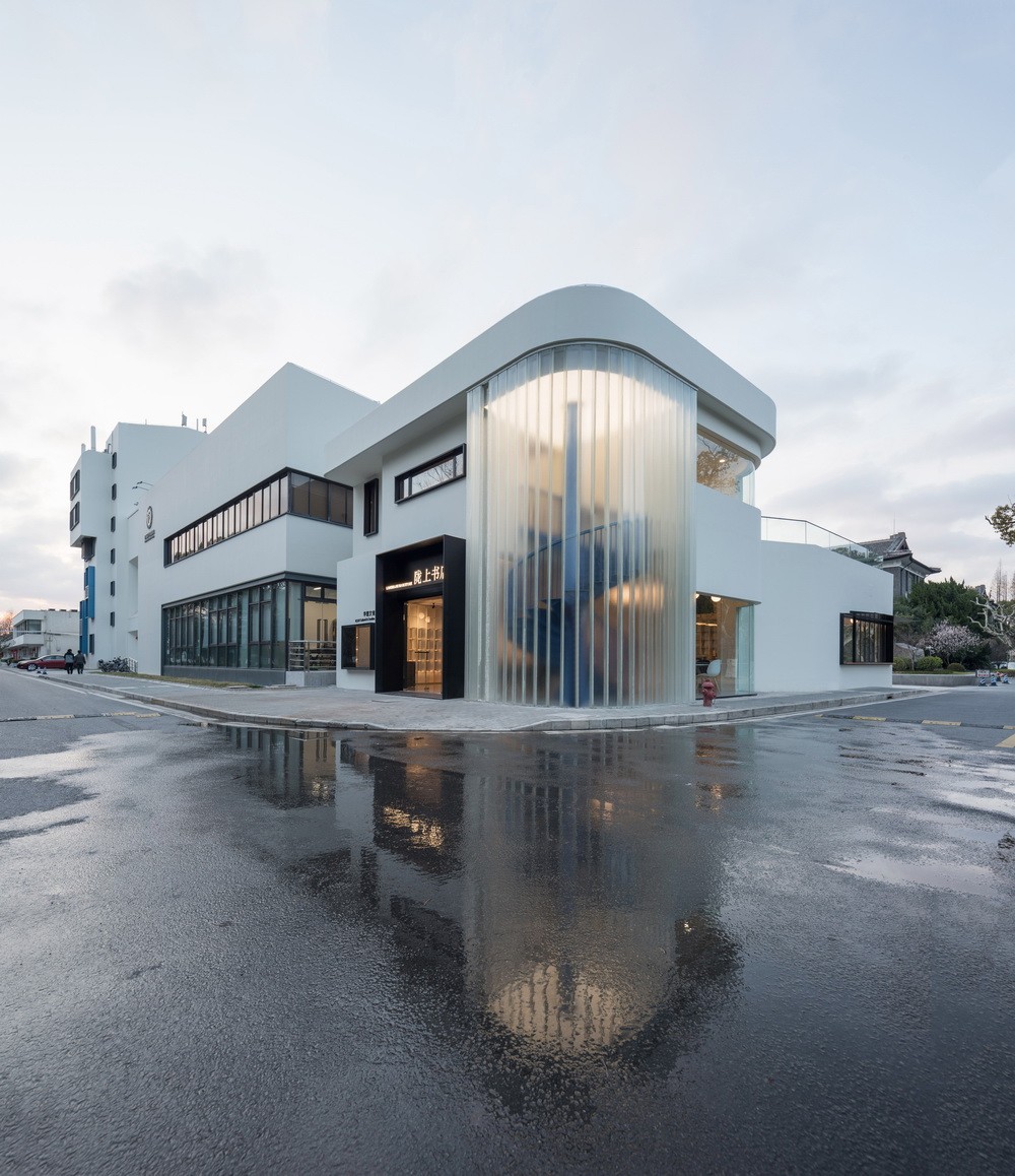 BIM建筑|华东理工大学陇上书店建筑更新—光与记忆的场所重塑/畎亩建筑 BIM建筑|华东理工大学陇上书店建筑更新—光与记忆的场所重塑/畎亩建筑