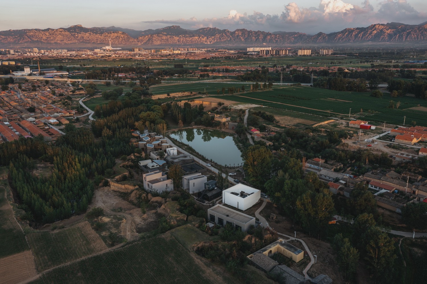 BIM建筑|陌生人:拒绝风景的房间/Wutopia Lab BIM建筑|陌生人:拒绝风景的房间/Wutopia Lab