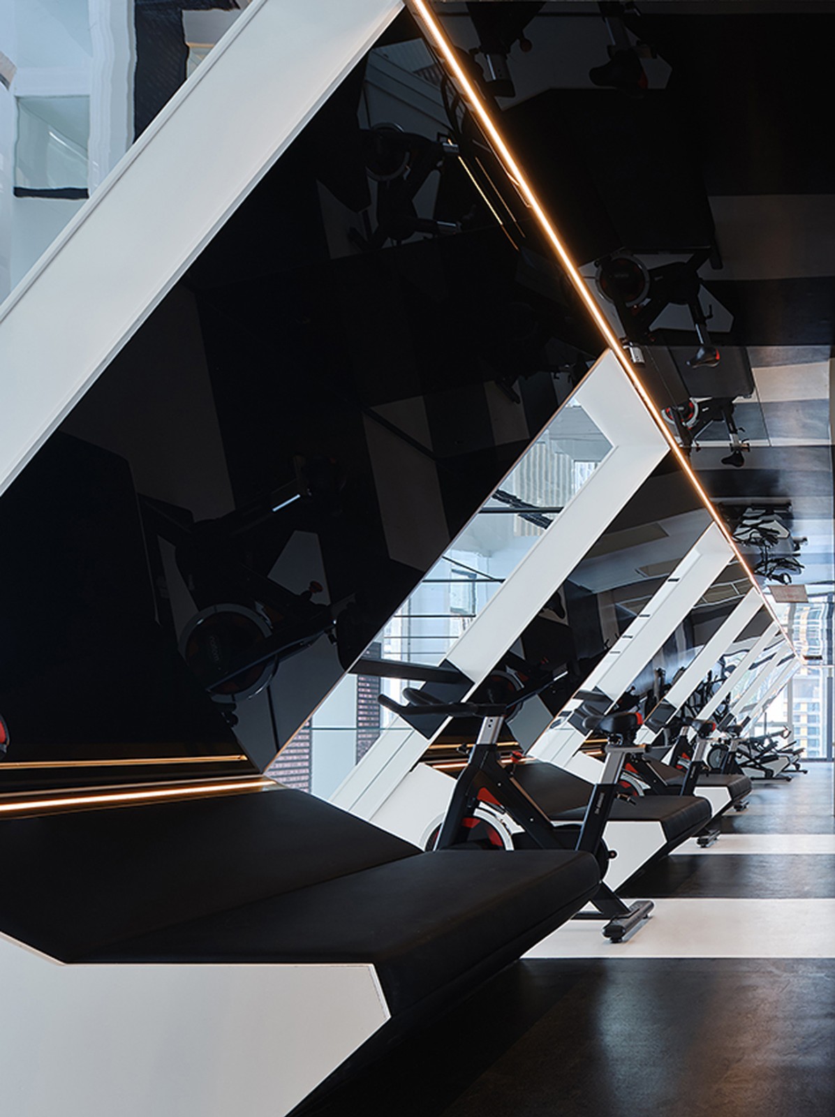 BIM建筑|ISEYA 浮云高空酒店【朝天门旗舰店】/布道空间设计 BIM建筑|ISEYA 浮云高空酒店【朝天门旗舰店】/布道空间设计