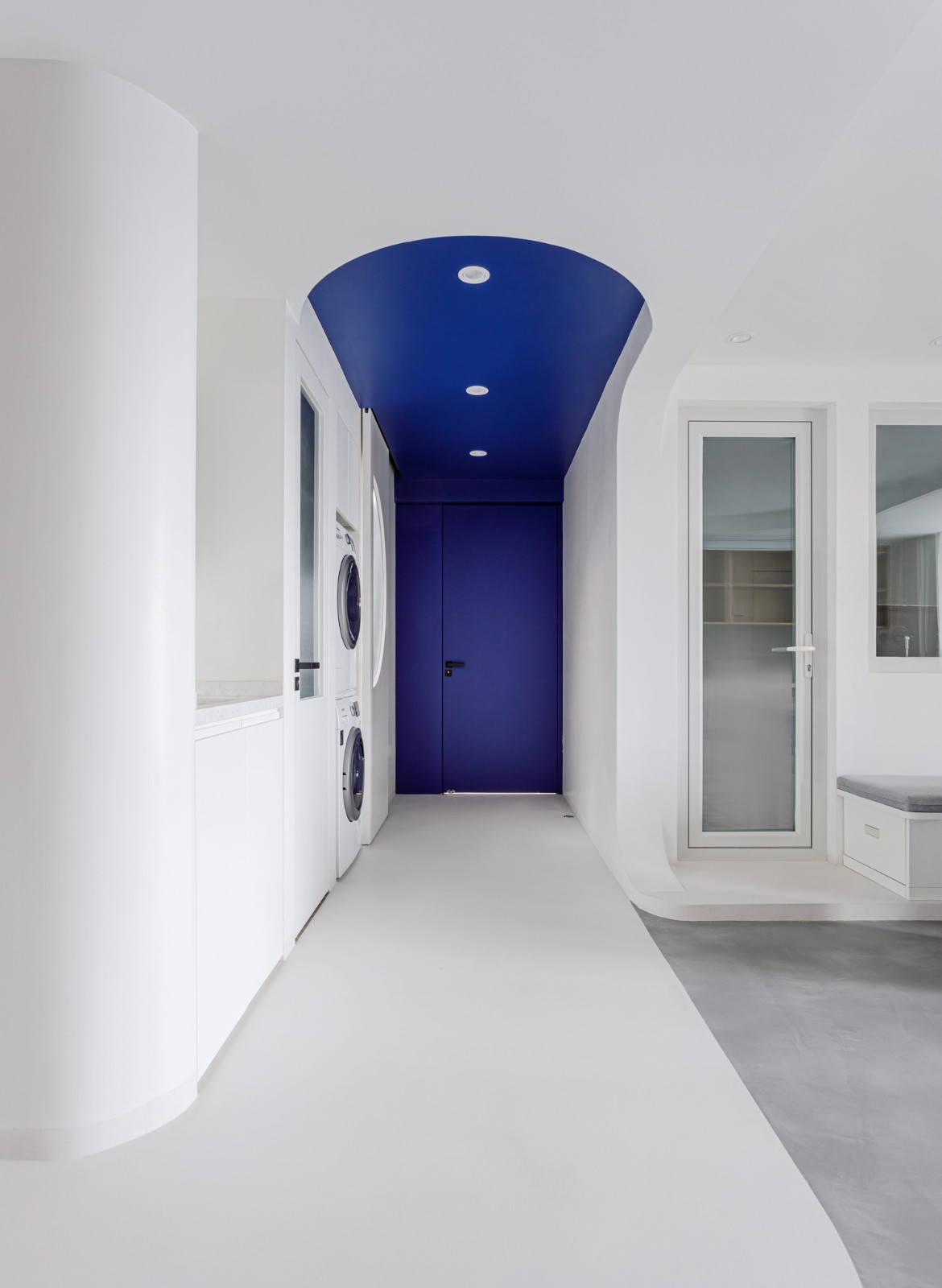 BIM建筑|「 蓝境 」克莱因蓝下的流线型音乐之家/戏构建筑设计工作室 BIM建筑|「 蓝境 」克莱因蓝下的流线型音乐之家/戏构建筑设计工作室