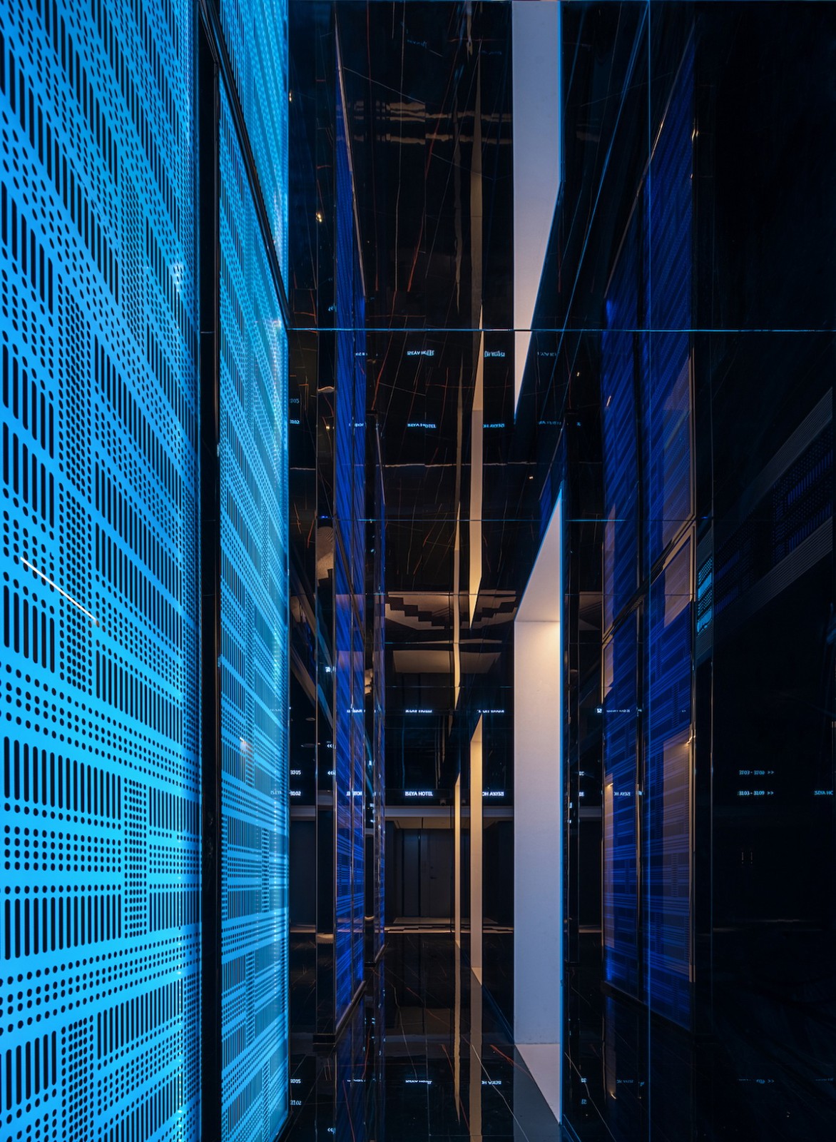 BIM建筑|ISEYA 浮云高空酒店【朝天门旗舰店】/布道空间设计 BIM建筑|ISEYA 浮云高空酒店【朝天门旗舰店】/布道空间设计