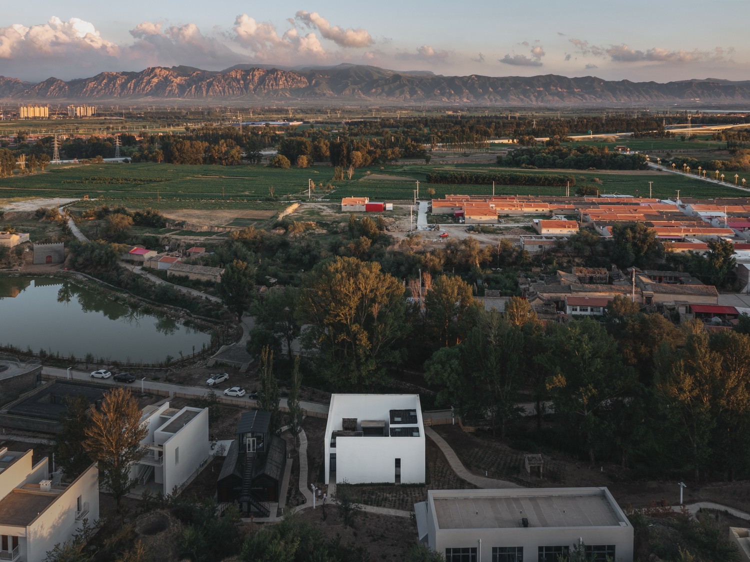 BIM建筑|陌生人:拒绝风景的房间/Wutopia Lab BIM建筑|陌生人:拒绝风景的房间/Wutopia Lab