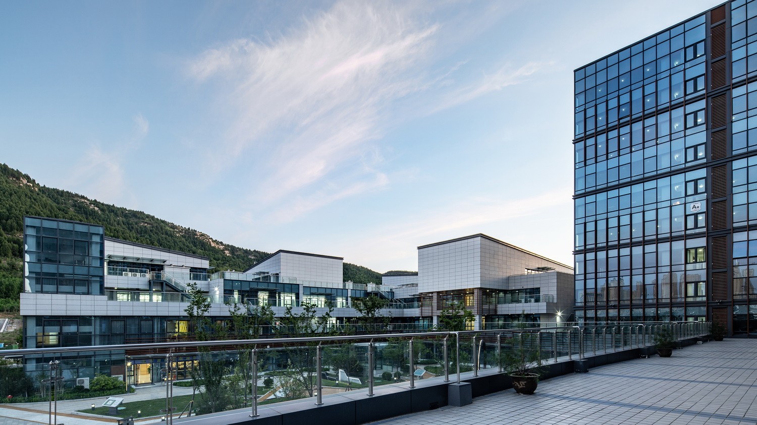 BIM建筑|创新谷里的生活容器/北京龙源科建建筑设计有限公司 BIM建筑|创新谷里的生活容器/北京龙源科建建筑设计有限公司