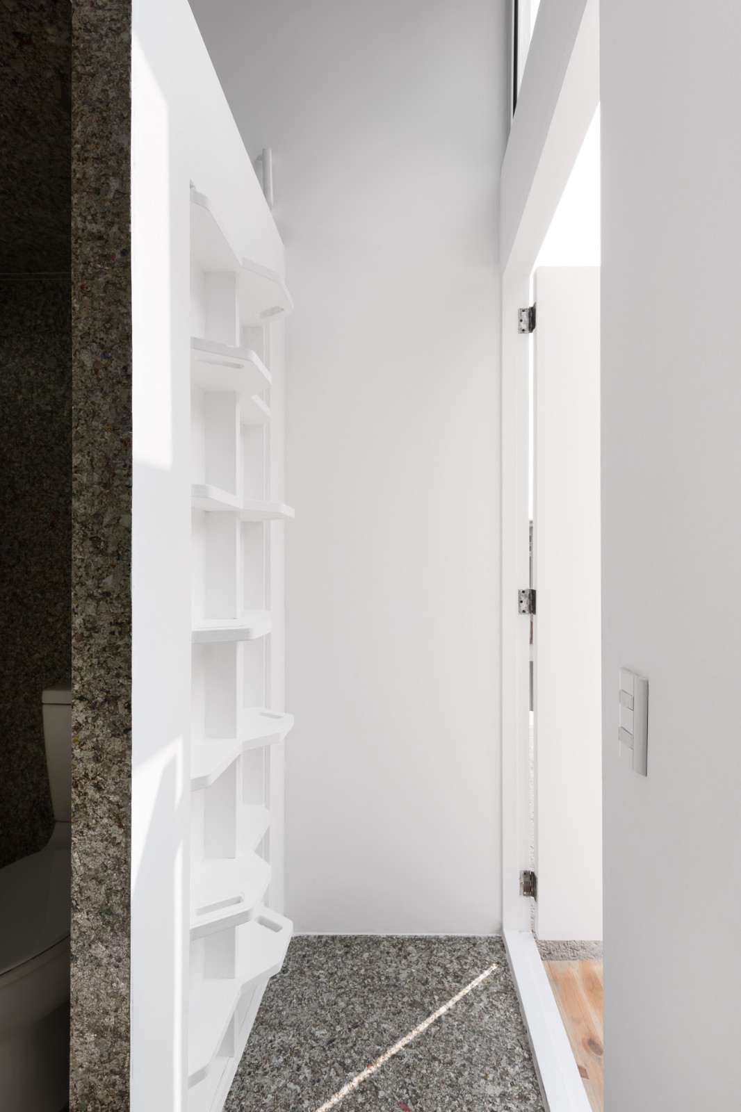 BIM建筑|模块舱体,医护人员临时空间 / Revolution BIM建筑|模块舱体,医护人员临时空间 / Revolution