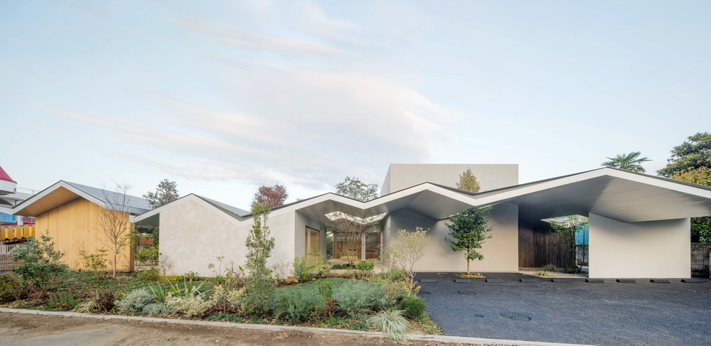 BIM建筑|林中牙医诊所 / Takashige Yamashita Office BIM建筑|林中牙医诊所 / Takashige Yamashita Office