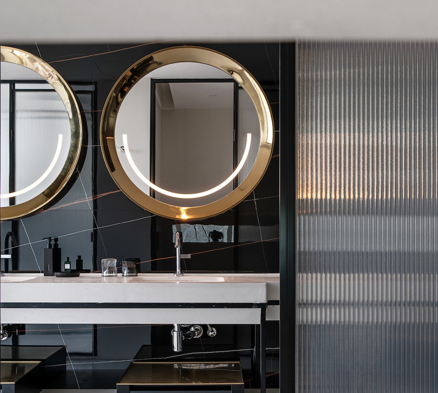 BIM建筑|ISEYA 浮云高空酒店【朝天门旗舰店】/布道空间设计 BIM建筑|ISEYA 浮云高空酒店【朝天门旗舰店】/布道空间设计