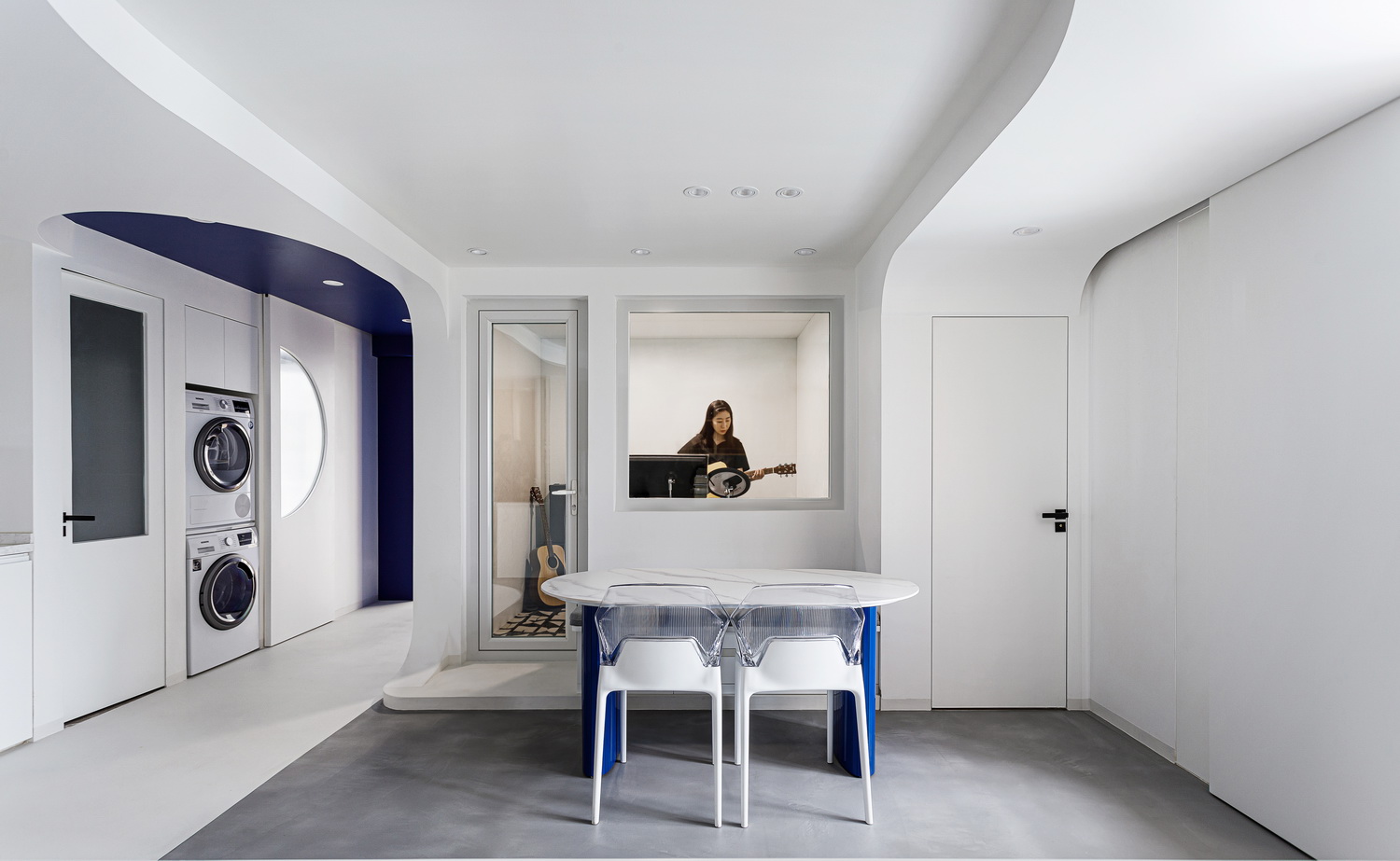 BIM建筑|「 蓝境 」克莱因蓝下的流线型音乐之家/戏构建筑设计工作室 BIM建筑|「 蓝境 」克莱因蓝下的流线型音乐之家/戏构建筑设计工作室