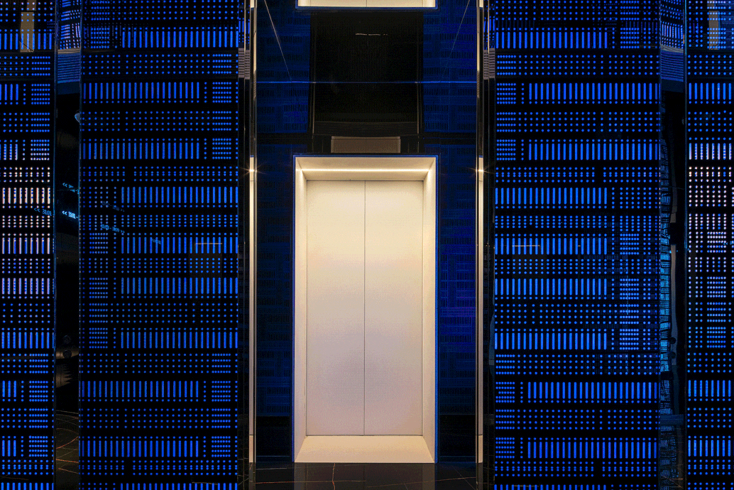 BIM建筑|ISEYA 浮云高空酒店【朝天门旗舰店】/布道空间设计 BIM建筑|ISEYA 浮云高空酒店【朝天门旗舰店】/布道空间设计