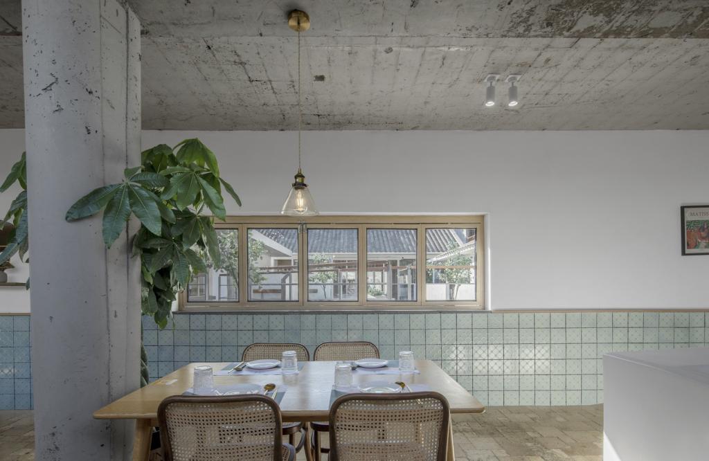 BIM建筑|右蔦乡村庭院餐厅,延庆 / 阿穆隆设计工作室 BIM建筑|右蔦乡村庭院餐厅,延庆 / 阿穆隆设计工作室