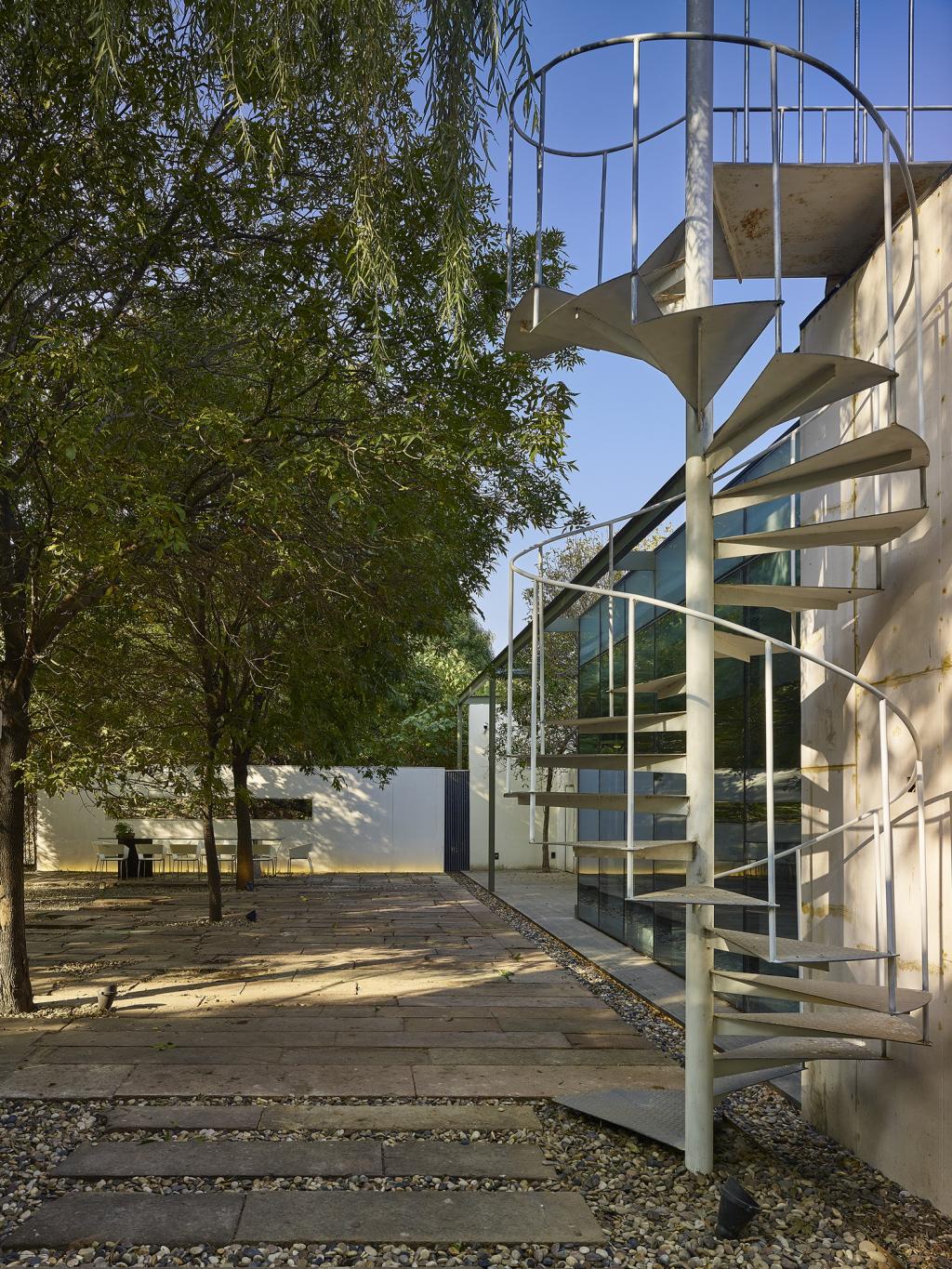 BIM建筑|坐落于北京郊野公园里的低碳友好型设计师工作室-东风3号院 / 中德行建筑设计 BIM建筑|坐落于北京郊野公园里的低碳友好型设计师工作室-东风3号院 / 中德行建筑设计