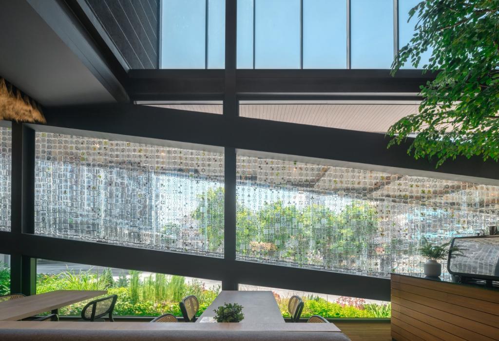 BIM建筑|Chia Tai 农场餐厅 / ForX Design Studio BIM建筑|Chia Tai 农场餐厅 / ForX Design Studio