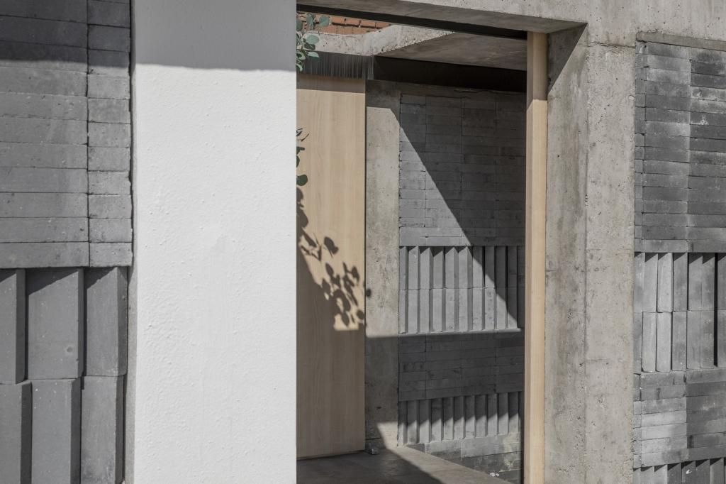 BIM建筑|右蔦乡村庭院餐厅,延庆 / 阿穆隆设计工作室 BIM建筑|右蔦乡村庭院餐厅,延庆 / 阿穆隆设计工作室