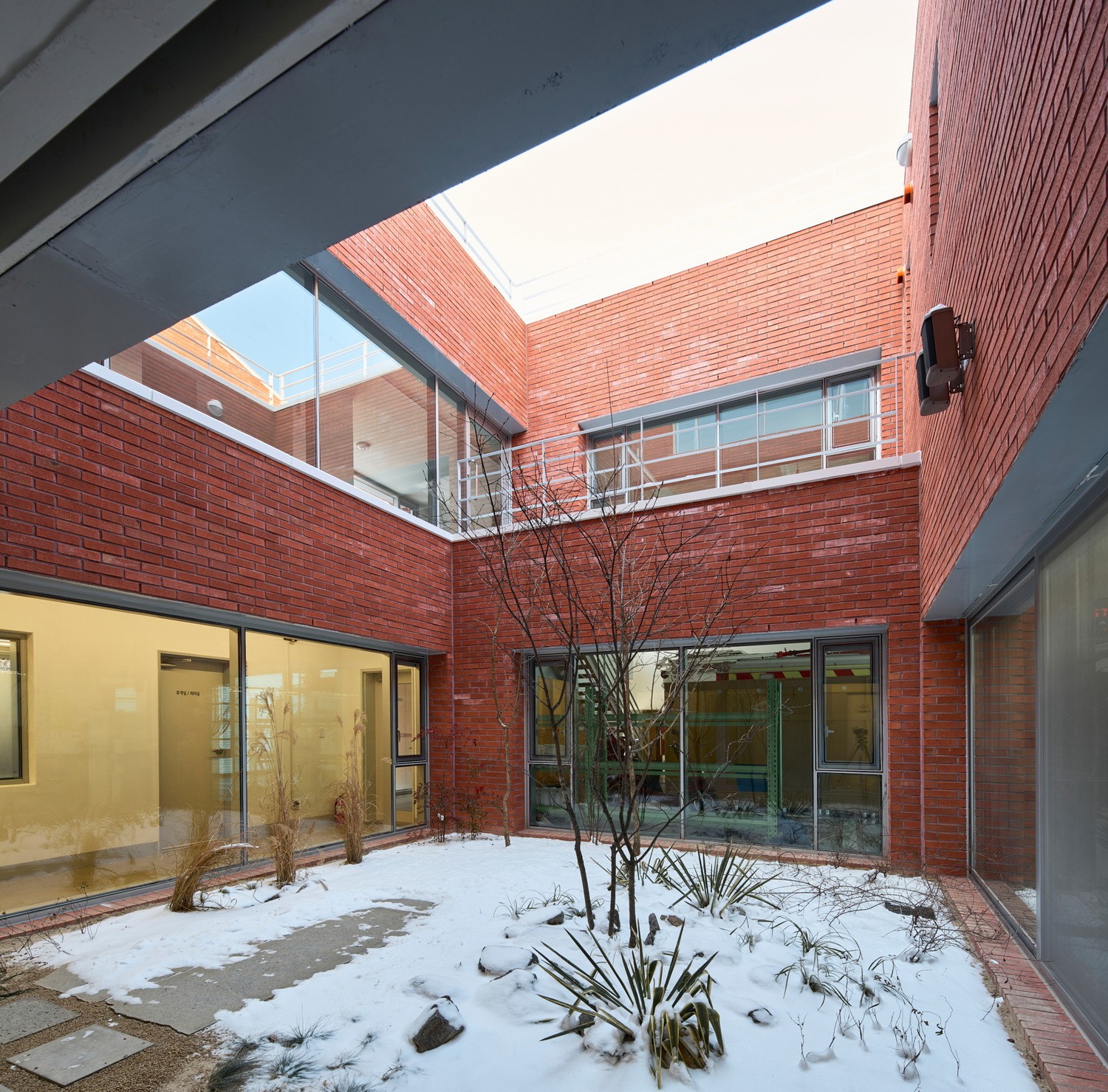 BIM建筑|江一洞119消防站 / OA-Lab BIM建筑|江一洞119消防站 / OA-Lab