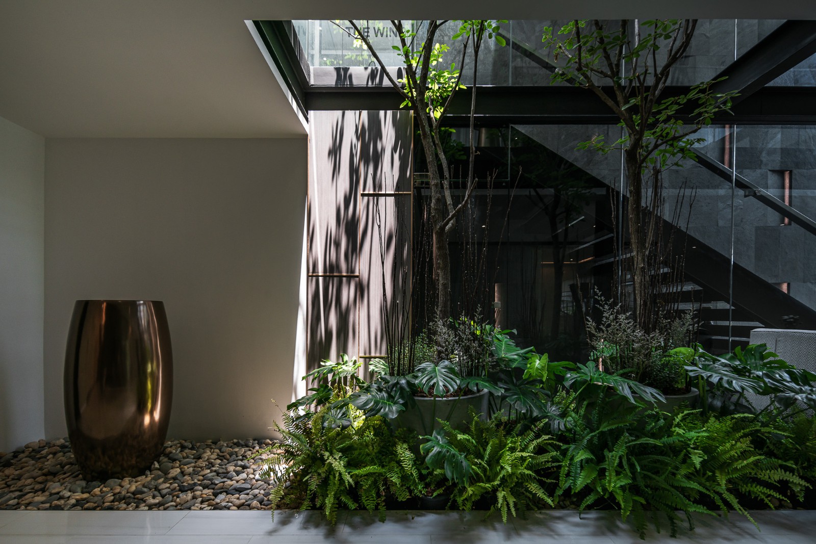 BIM建筑|玻璃砖构筑的美容诊所 / Sute Architect BIM建筑|玻璃砖构筑的美容诊所 / Sute Architect