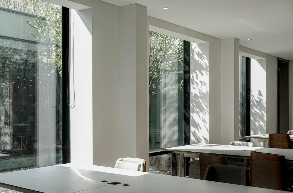 BIM建筑|坐落于北京郊野公园里的低碳友好型设计师工作室-东风3号院 / 中德行建筑设计 BIM建筑|坐落于北京郊野公园里的低碳友好型设计师工作室-东风3号院 / 中德行建筑设计