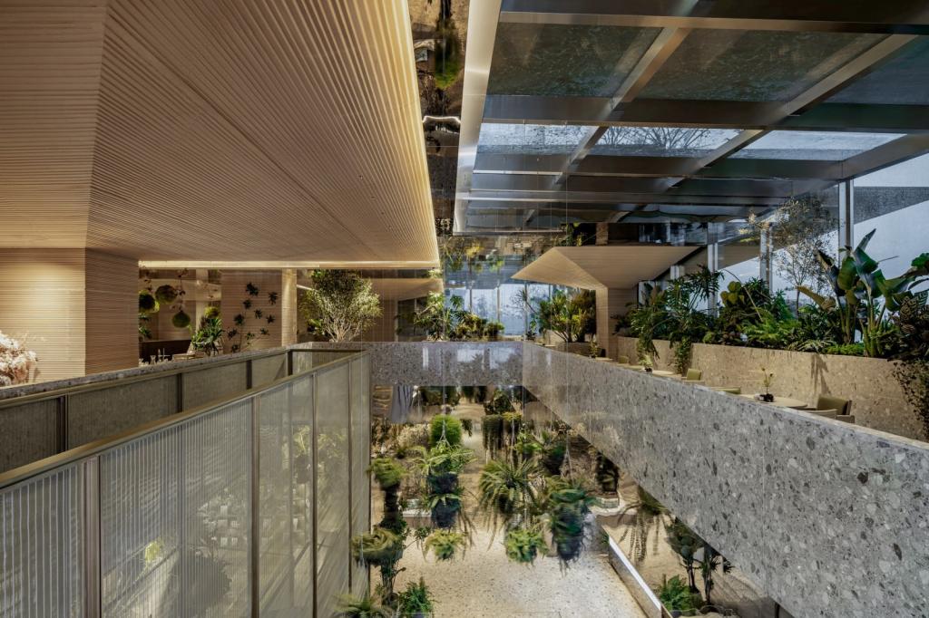 BIM建筑|日常风景下自然生长的空间:“伞之丘”生活方式集合店 / line+建筑事务所+gad BIM建筑|日常风景下自然生长的空间:“伞之丘”生活方式集合店 / line+建筑事务所+gad