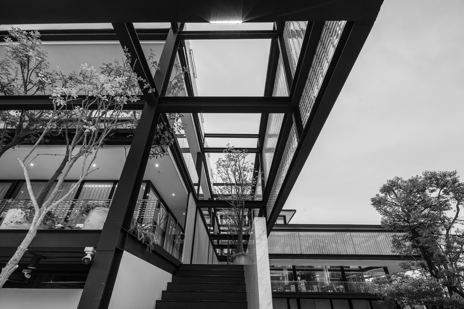 BIM建筑|玻璃砖构筑的美容诊所 / Sute Architect BIM建筑|玻璃砖构筑的美容诊所 / Sute Architect