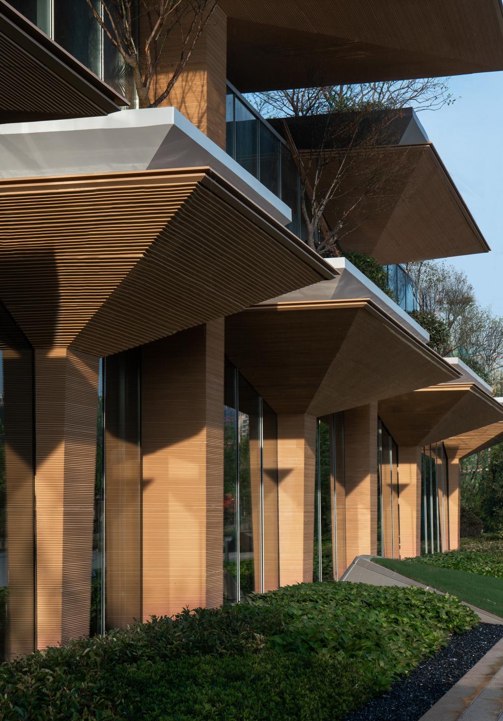 BIM建筑|日常风景下自然生长的空间:“伞之丘”生活方式集合店 / line+建筑事务所+gad BIM建筑|日常风景下自然生长的空间:“伞之丘”生活方式集合店 / line+建筑事务所+gad