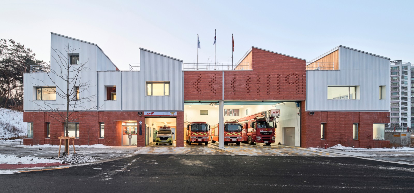 BIM建筑|江一洞119消防站 / OA-Lab BIM建筑|江一洞119消防站 / OA-Lab