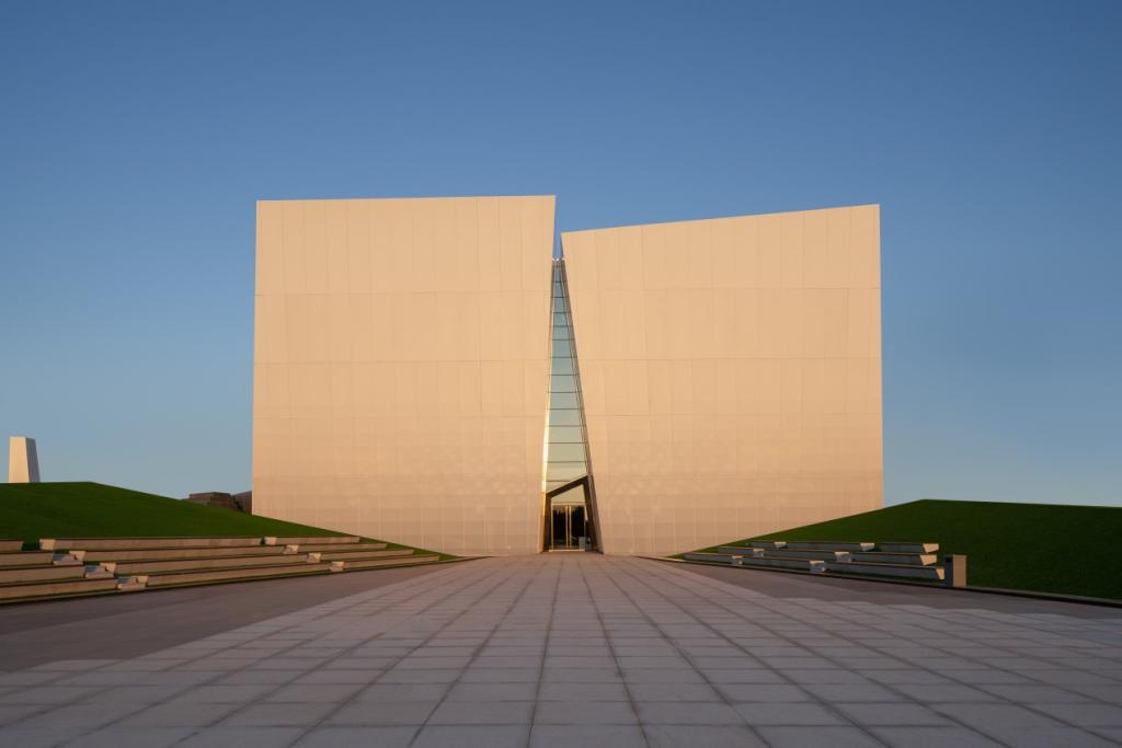 BIM建筑|大道非形-不受风格约束的建筑 / aoe事建组的建筑实践之路 BIM建筑|大道非形-不受风格约束的建筑 / aoe事建组的建筑实践之路