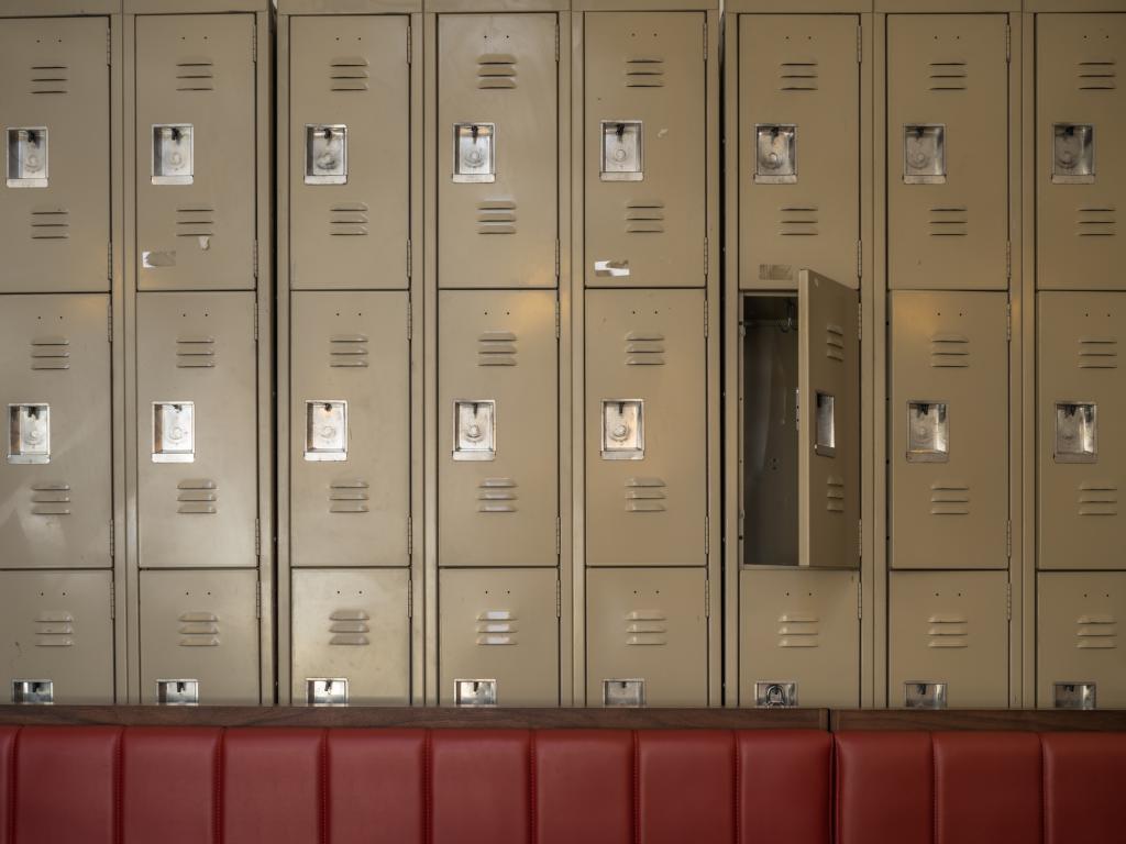 BIM建筑|工业建筑如何改造为泰式茶餐厅? / 三厘社triostudio BIM建筑|工业建筑如何改造为泰式茶餐厅? / 三厘社triostudio