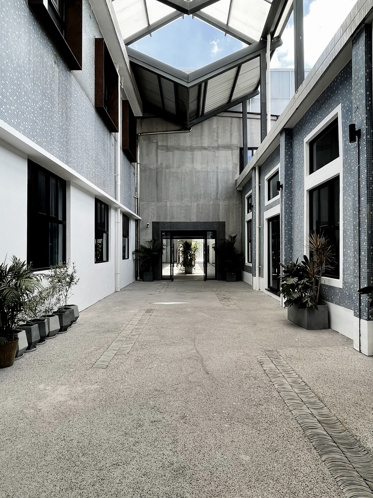 BIM建筑|桐乡东浜头村双创客厅改造 | 上海严旸建筑设计工作室 BIM建筑|桐乡东浜头村双创客厅改造 | 上海严旸建筑设计工作室