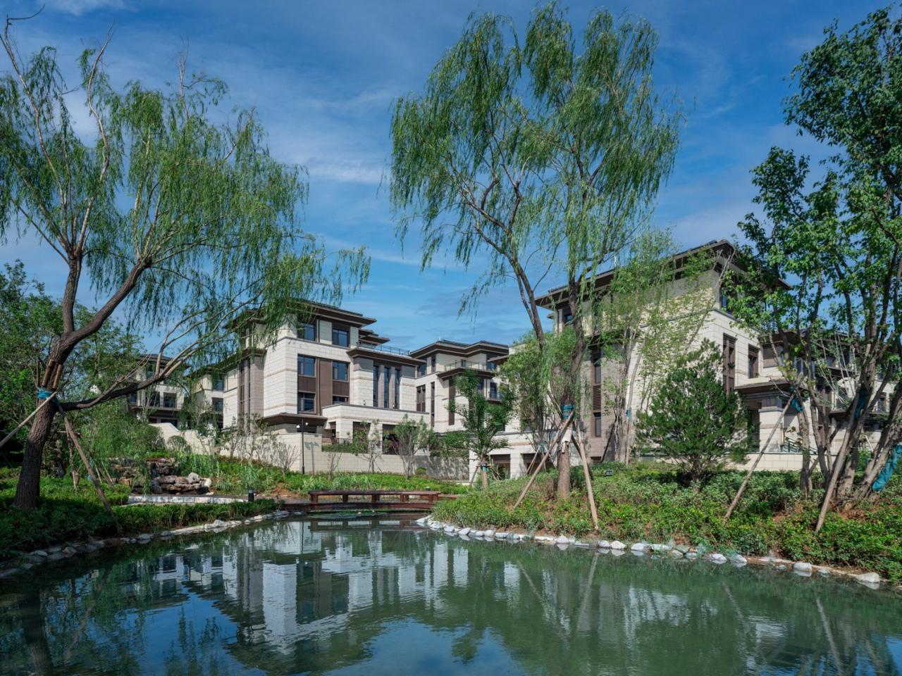 BIM建筑|诗意栖居,东方雅韵——凤凰谷·乐活小镇一期 / 天友设计 BIM建筑|诗意栖居,东方雅韵——凤凰谷·乐活小镇一期 / 天友设计