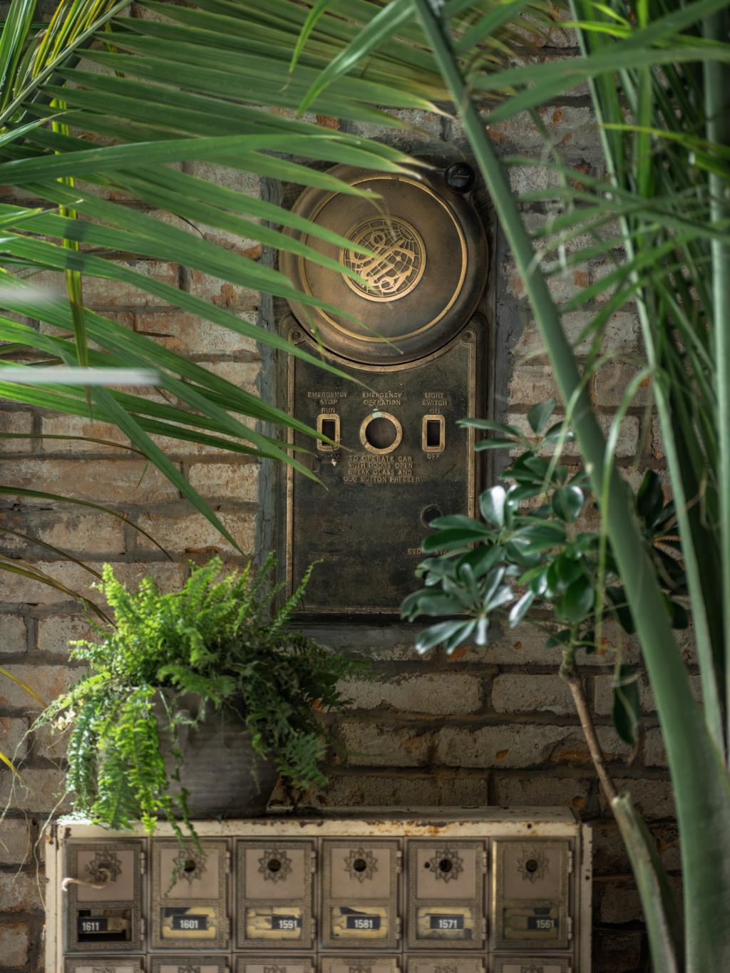 BIM建筑|工业建筑如何改造为泰式茶餐厅? / 三厘社triostudio BIM建筑|工业建筑如何改造为泰式茶餐厅? / 三厘社triostudio