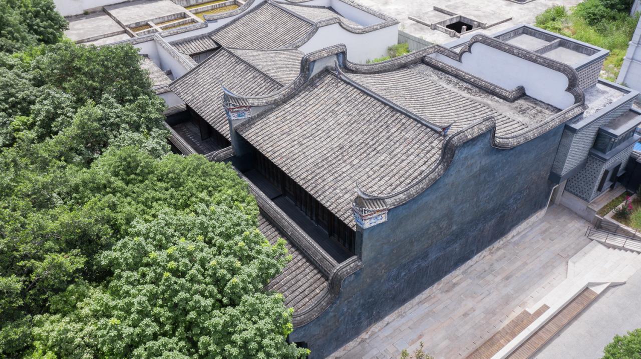 BIM建筑|时代共生:朱紫坊历史古厝中的“现代白” / 平衡空间设计 BIM建筑|时代共生:朱紫坊历史古厝中的“现代白” / 平衡空间设计