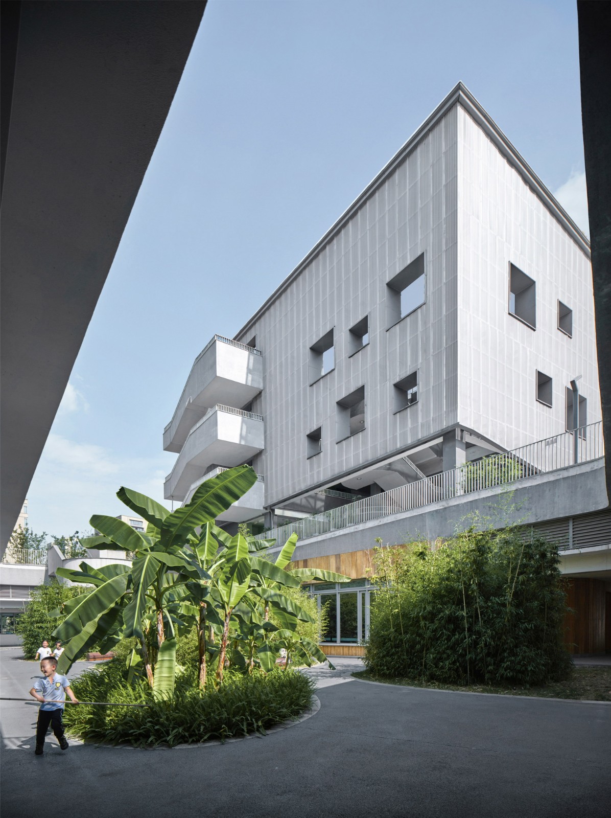 BIM建筑|重庆两江人民小学:在大自然里勇敢冒险 / gad BIM建筑|重庆两江人民小学:在大自然里勇敢冒险 / gad