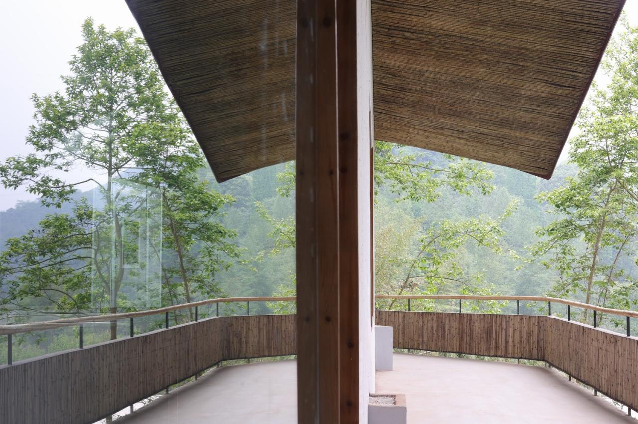 BIM建筑|在半山崖的废弃鸡棚,用峰峦“盖”一座共享工厂 / 时地建筑 BIM建筑|在半山崖的废弃鸡棚,用峰峦“盖”一座共享工厂 / 时地建筑