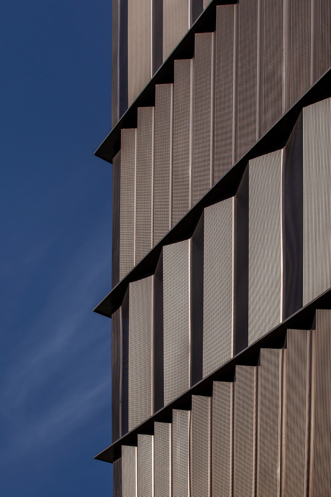 BIM建筑|黑白覆盖,法国波城共和国综合楼 / Ameller Dubois BIM建筑|黑白覆盖,法国波城共和国综合楼 / Ameller Dubois