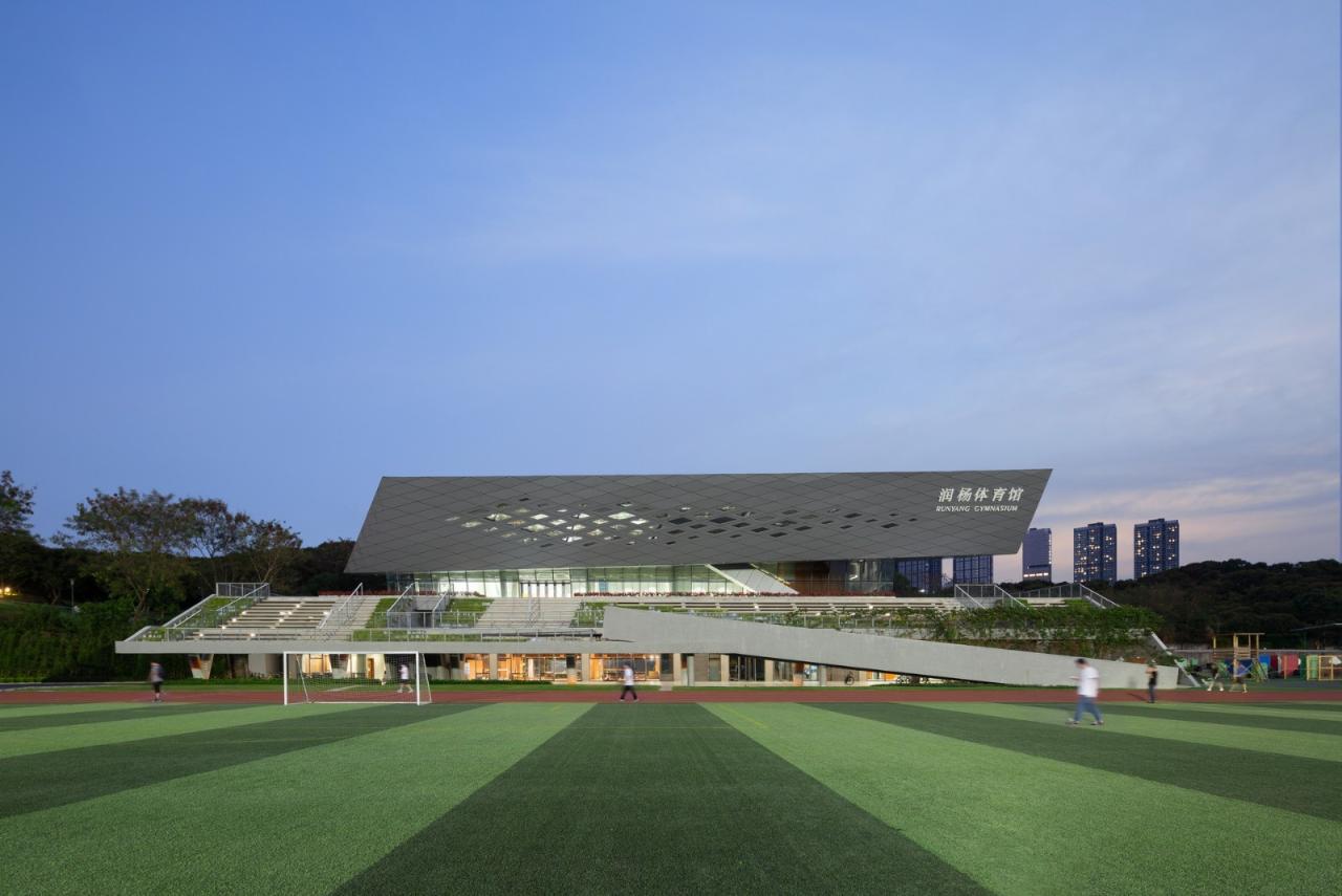 BIM建筑|南方科技大学体育馆 / URBANUS都市实践 BIM建筑|南方科技大学体育馆 / URBANUS都市实践