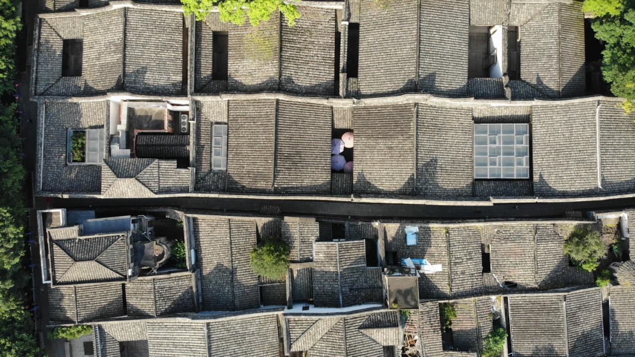 BIM建筑|时代共生:朱紫坊历史古厝中的“现代白” / 平衡空间设计 BIM建筑|时代共生:朱紫坊历史古厝中的“现代白” / 平衡空间设计