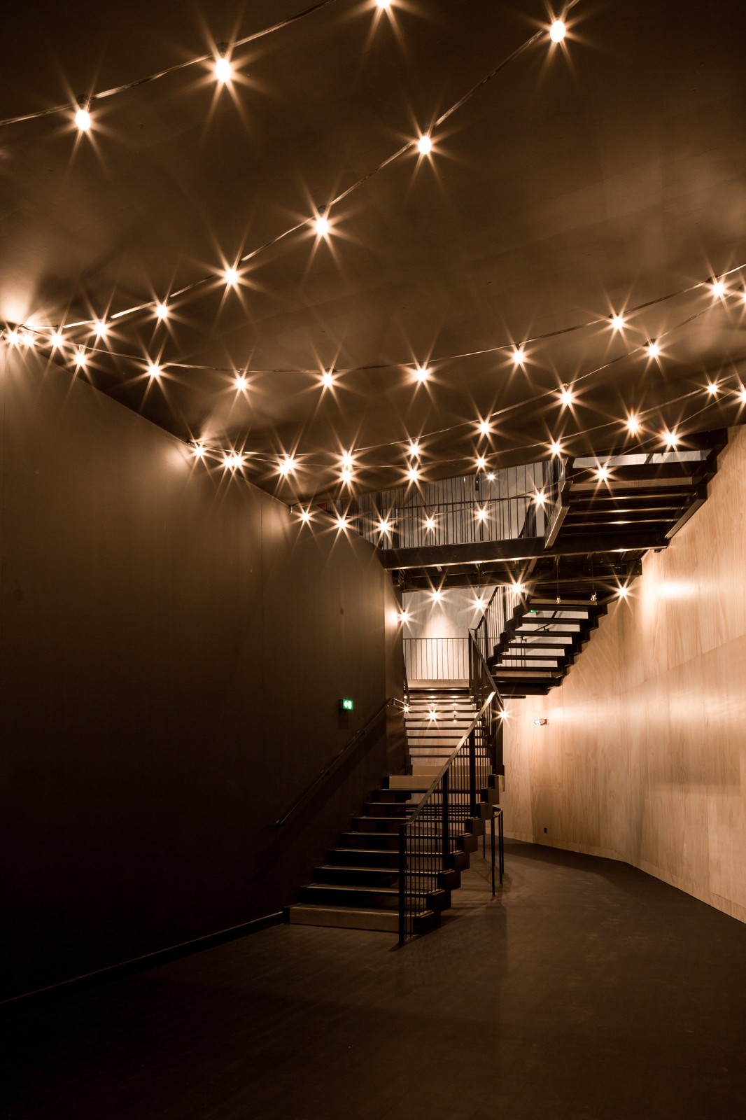 BIM建筑|马戏团式建筑,Domaine de Bayssan 剧院 / K architectures BIM建筑|马戏团式建筑,Domaine de Bayssan 剧院 / K architectures