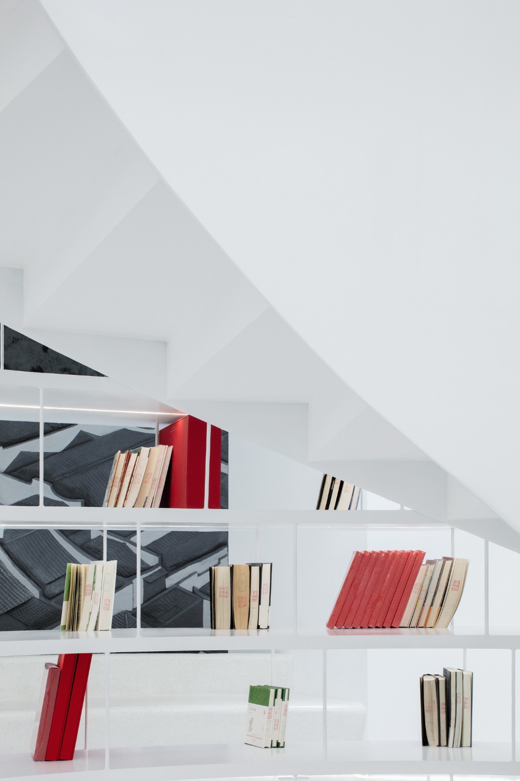 BIM建筑|时代共生:朱紫坊历史古厝中的“现代白” / 平衡空间设计 BIM建筑|时代共生:朱紫坊历史古厝中的“现代白” / 平衡空间设计