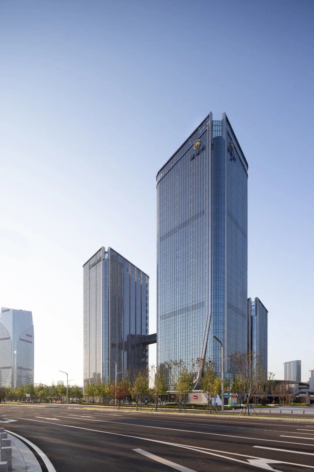 最美全运会完美收官!奥体中轴之门继续绽放新的生命力! 最美全运会完美收官!奥体中轴之门继续绽放新的生命力!