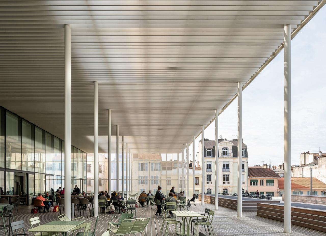 BIM建筑|黑白覆盖,法国波城共和国综合楼 / Ameller Dubois BIM建筑|黑白覆盖,法国波城共和国综合楼 / Ameller Dubois