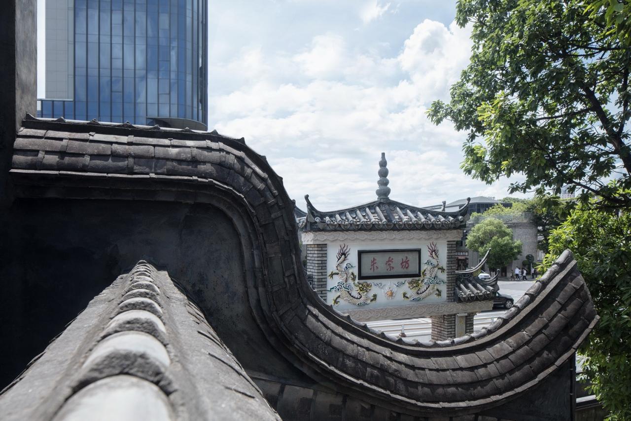 BIM建筑|时代共生:朱紫坊历史古厝中的“现代白” / 平衡空间设计 BIM建筑|时代共生:朱紫坊历史古厝中的“现代白” / 平衡空间设计