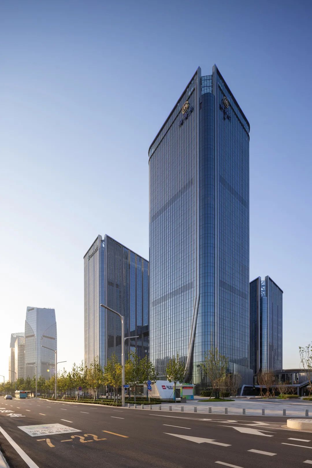 最美全运会完美收官!奥体中轴之门继续绽放新的生命力! 最美全运会完美收官!奥体中轴之门继续绽放新的生命力!