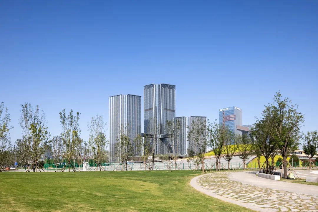 最美全运会完美收官!奥体中轴之门继续绽放新的生命力! 最美全运会完美收官!奥体中轴之门继续绽放新的生命力!