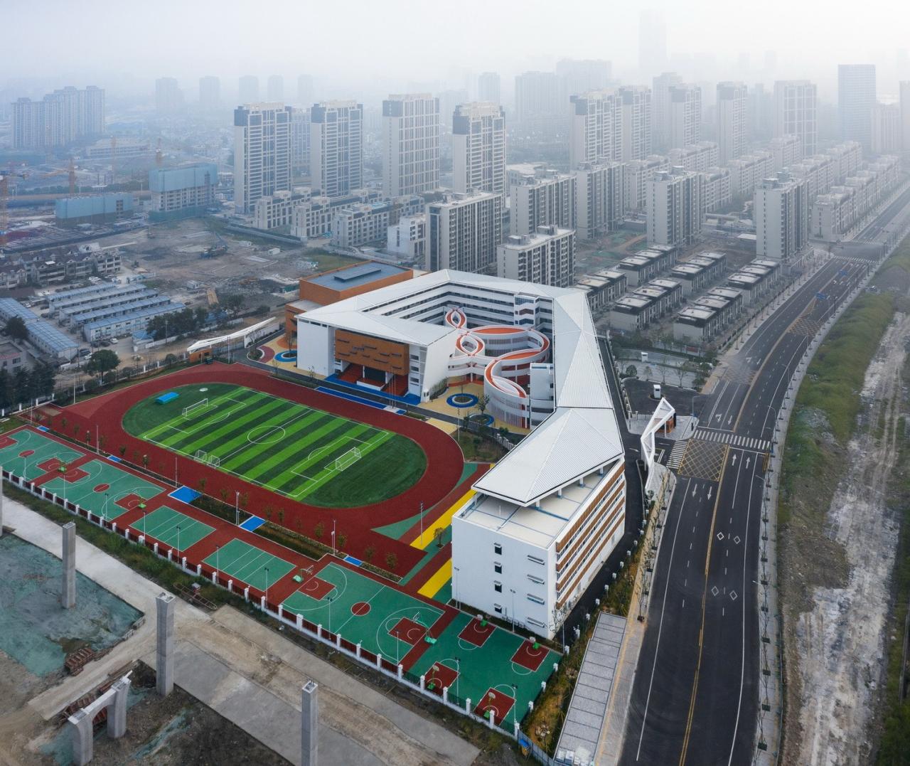 BIM建筑|维度的转移:凤西小学 / 米丈建筑 BIM建筑|维度的转移:凤西小学 / 米丈建筑