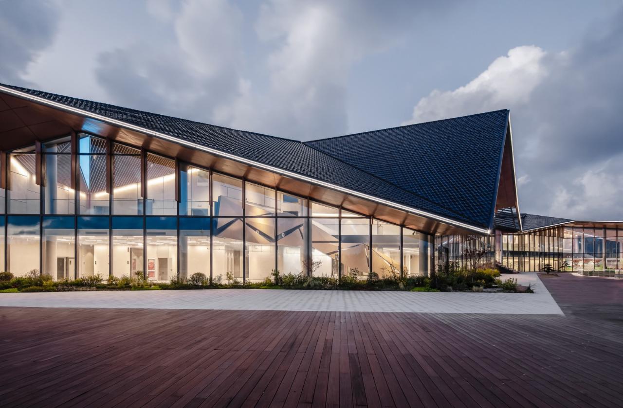 BIM建筑|长兴岛郊野公园游客中心 / 米川工作室 + 水石设计 BIM建筑|长兴岛郊野公园游客中心 / 米川工作室 + 水石设计