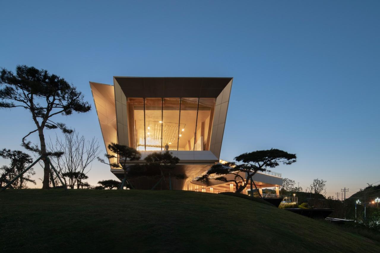 BIM建筑|木构建造设计一体化 l 宜宾白兰美学馆:建筑如何在地生长? BIM建筑|木构建造设计一体化 l 宜宾白兰美学馆:建筑如何在地生长?