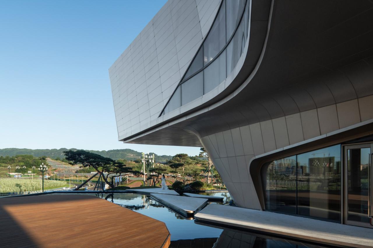 BIM建筑|木构建造设计一体化 l 宜宾白兰美学馆:建筑如何在地生长? BIM建筑|木构建造设计一体化 l 宜宾白兰美学馆:建筑如何在地生长?