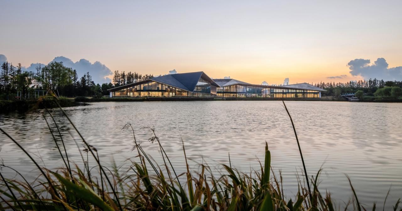 BIM建筑|长兴岛郊野公园游客中心 / 米川工作室 + 水石设计 BIM建筑|长兴岛郊野公园游客中心 / 米川工作室 + 水石设计